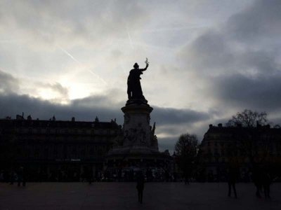 Parisko atentatuak migranteen aurkako eskuinaren diskurtsoa azkartu egin du